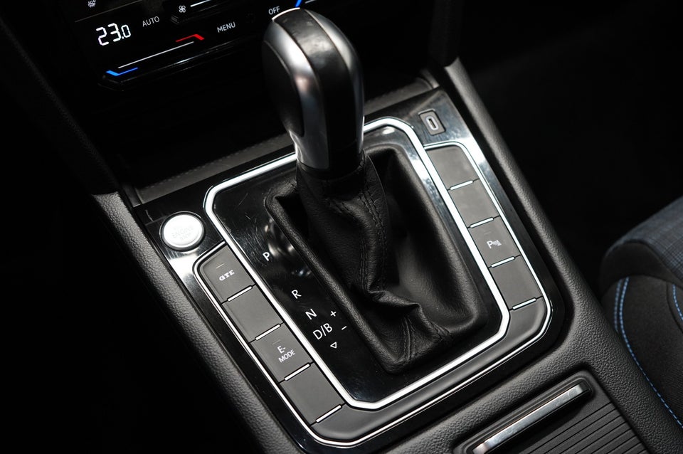 VW Passat 1,4 GTE High Variant DSG 5d