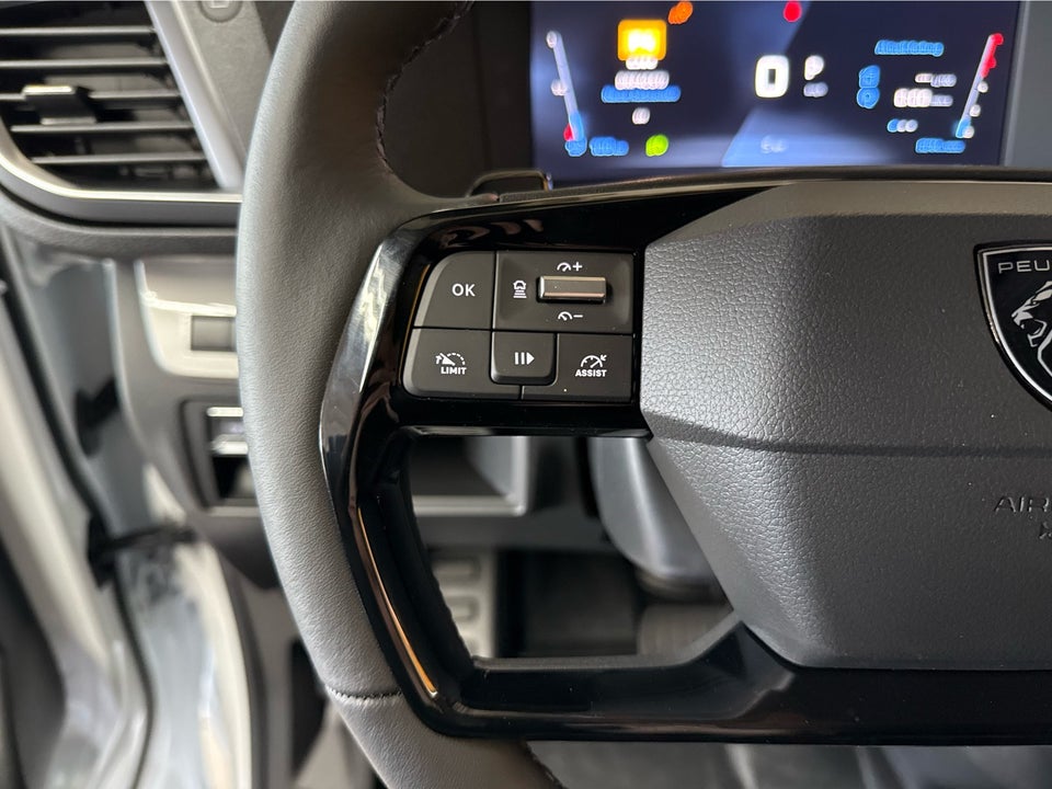 Peugeot Expert 2,0 BlueHDi 177 L2 Premium EAT8 Van