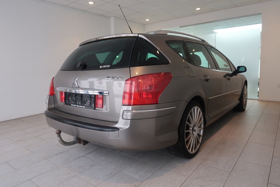 Peugeot 407 2,2 Perfection SW 5d