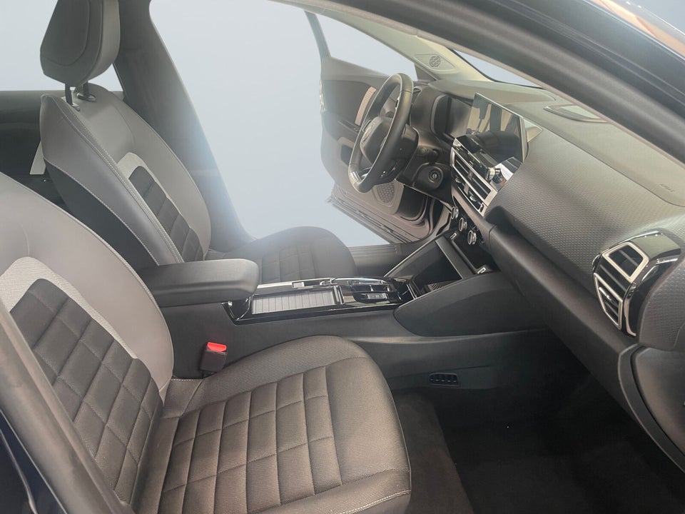 Citroën ë-C4 X 54 Plus 4d