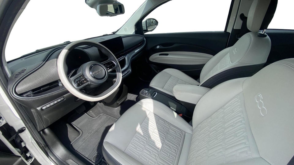Fiat 500e 42 la Prima by Bocelli Cabrio 2d