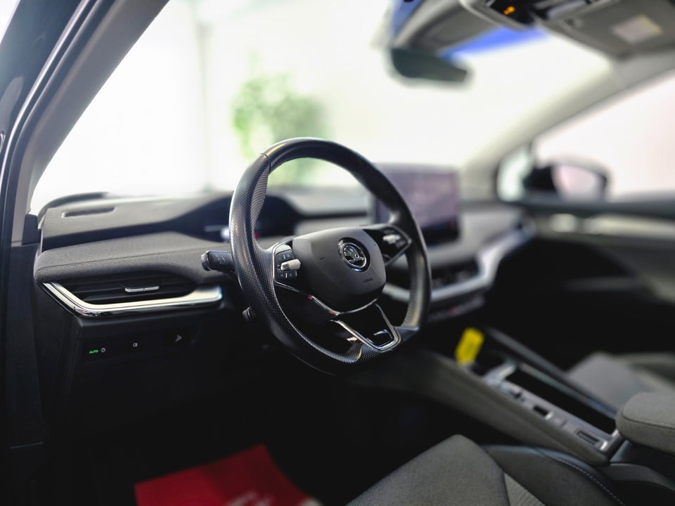 Skoda Enyaq 80x iV Loft 5d