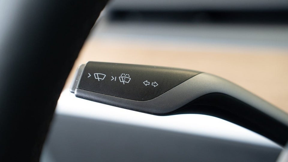 Tesla Model 3 Long Range AWD 4d