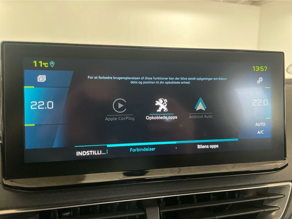 Peugeot 3008 1,6 Hybrid First Selection EAT8 5d