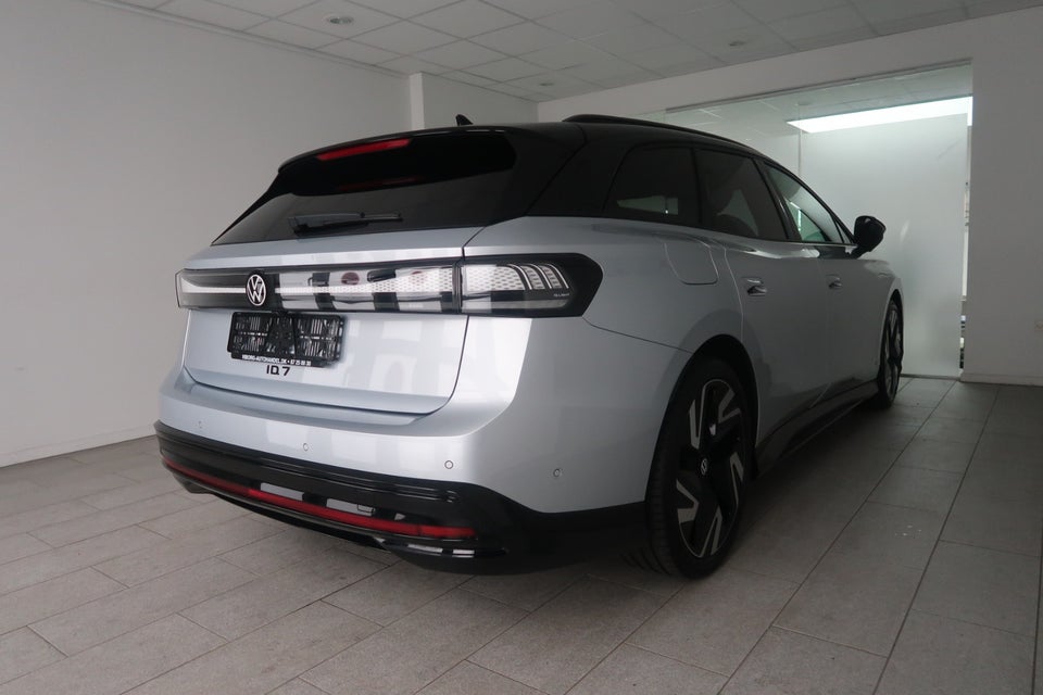VW ID.7 86 Style S Tourer 5d