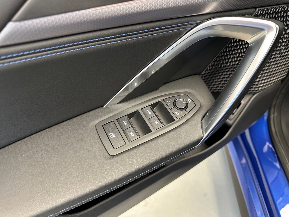 BMW iX1 eDrive20 M-Sport 5d
