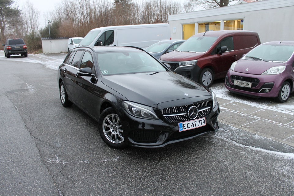 Mercedes C200 2,0 AMG Line stc. 5d