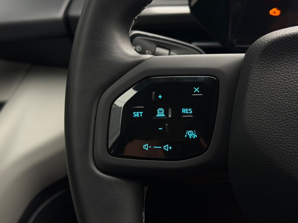 Ford Capri 77 Select Extended Range 5d