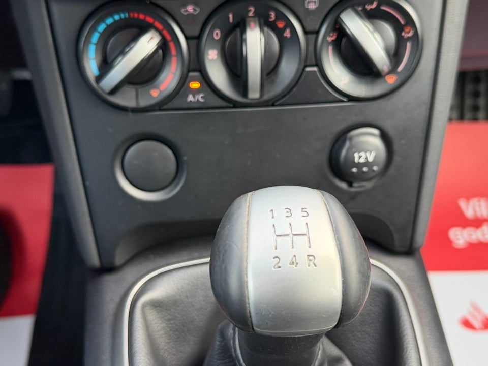 Nissan Qashqai 1,6 Acenta 5d