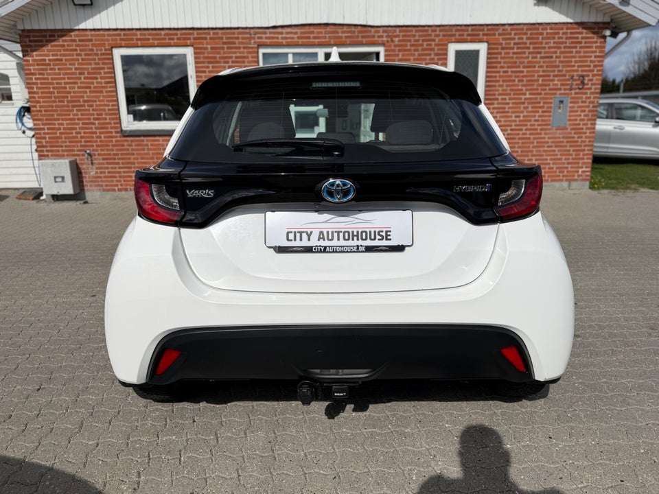 Toyota Yaris 1,5 Hybrid H3 e-CVT 5d