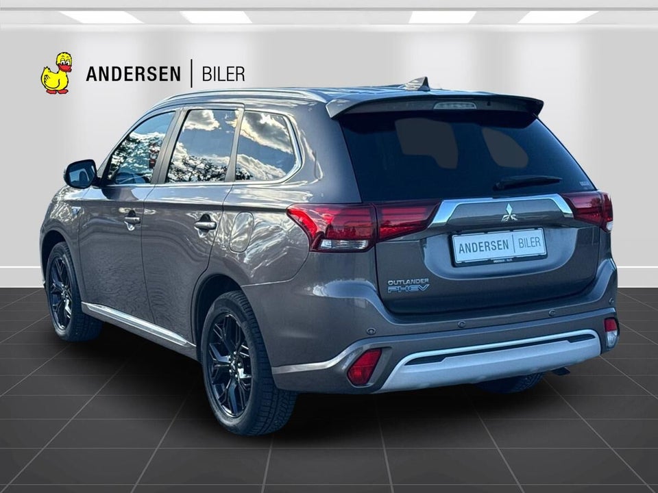 Mitsubishi Outlander 2,4 PHEV Intense CVT 4WD 5d