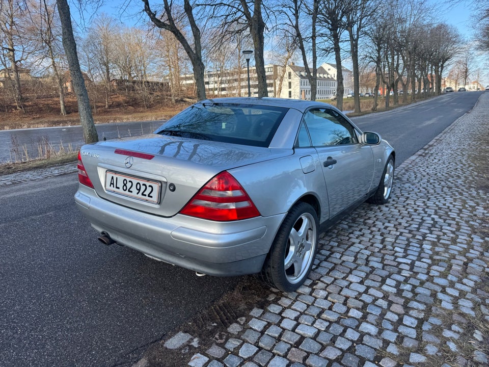 Mercedes SLK230 2,3 Kompressor aut. 2d