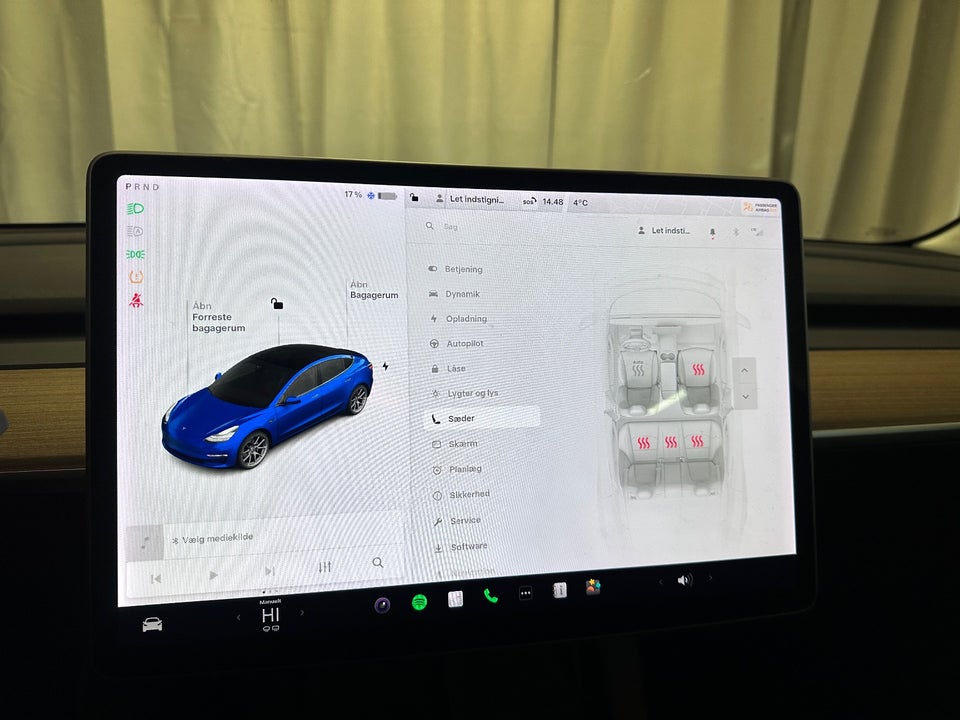 Tesla Model 3 Long Range AWD 4d
