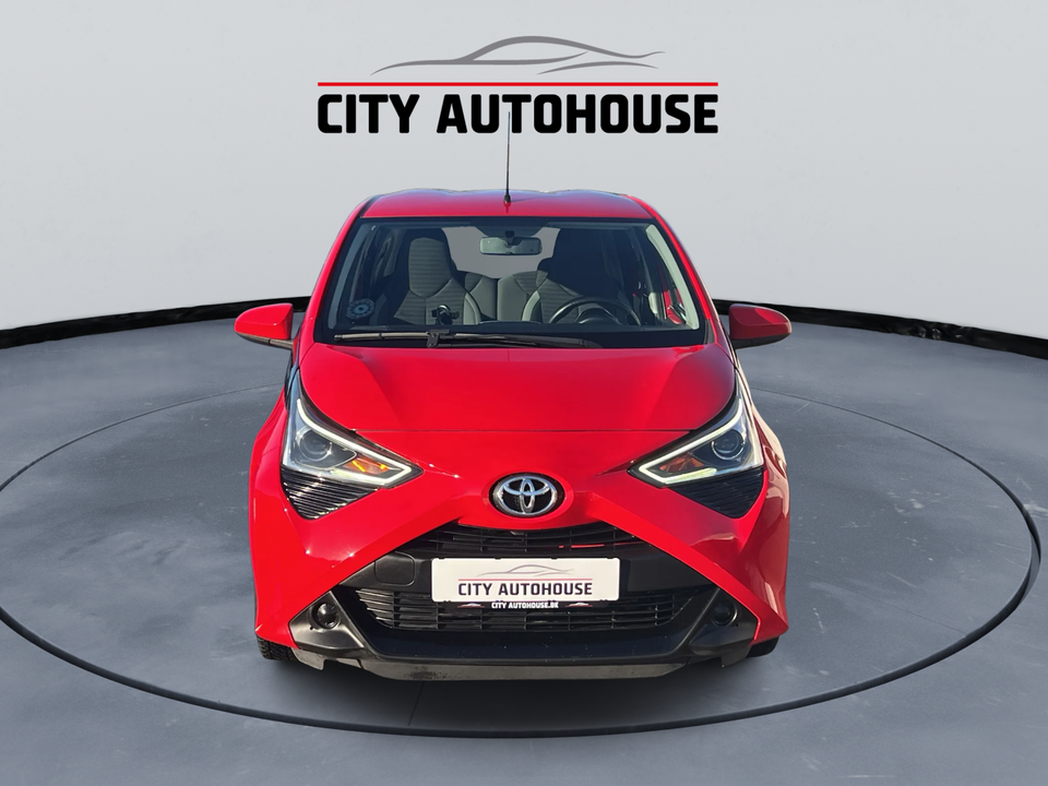 Toyota Aygo 1,0 VVT-i x-plore 5d