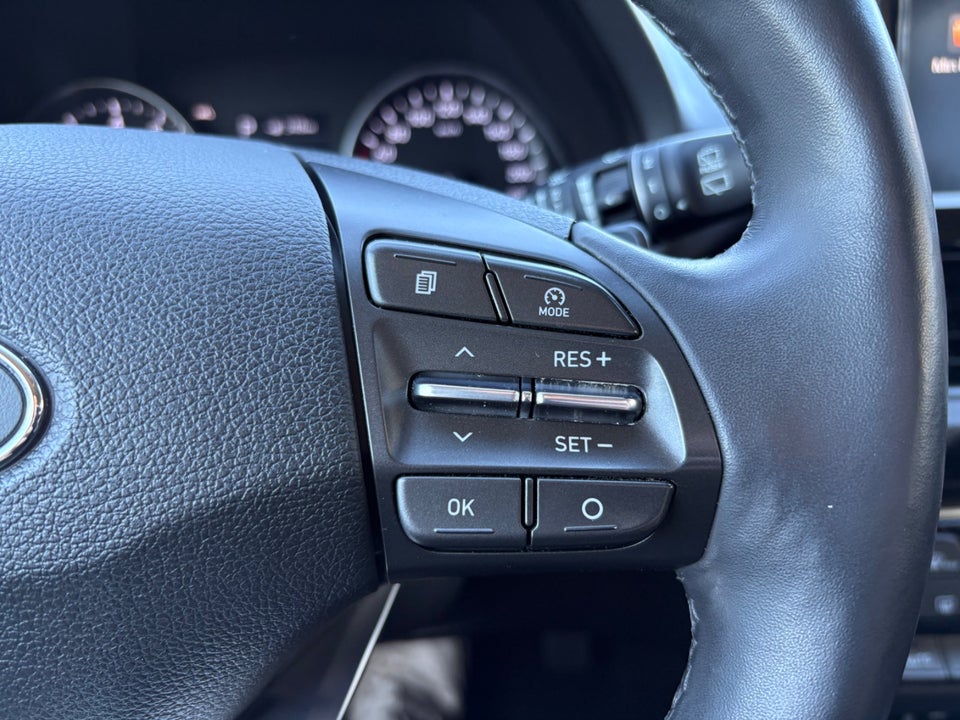 Hyundai i30 1,4 T-GDi Premium stc. DCT 5d