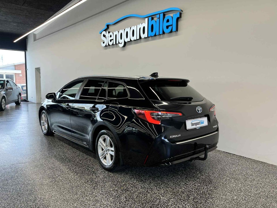 Toyota Corolla 1,8 Hybrid Active Smart Touring Sports MDS 5d