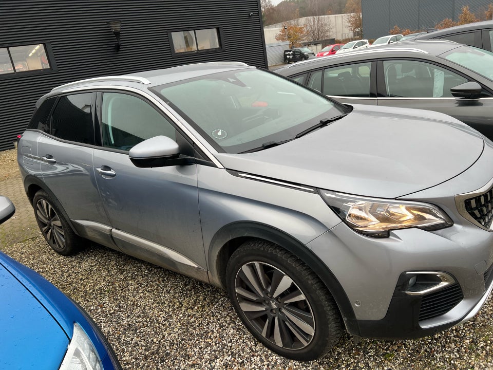 Peugeot 3008 1,2 PureTech 130 Allure 5d