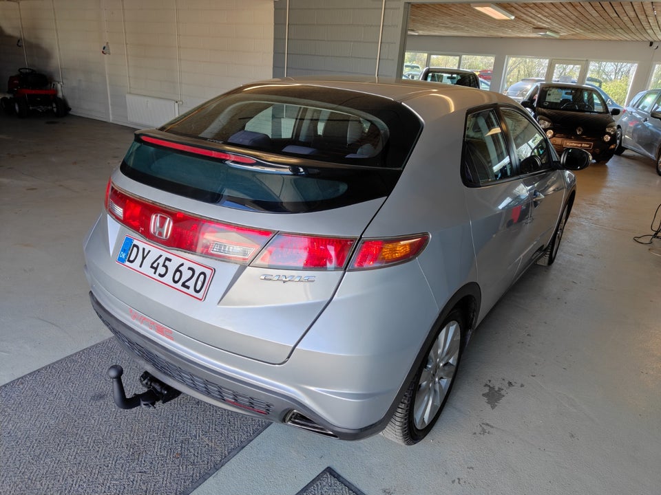 Honda Civic 1,8 Sport 5d