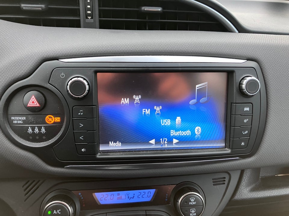 Toyota Yaris 1,5 Hybrid H1 e-CVT 5d