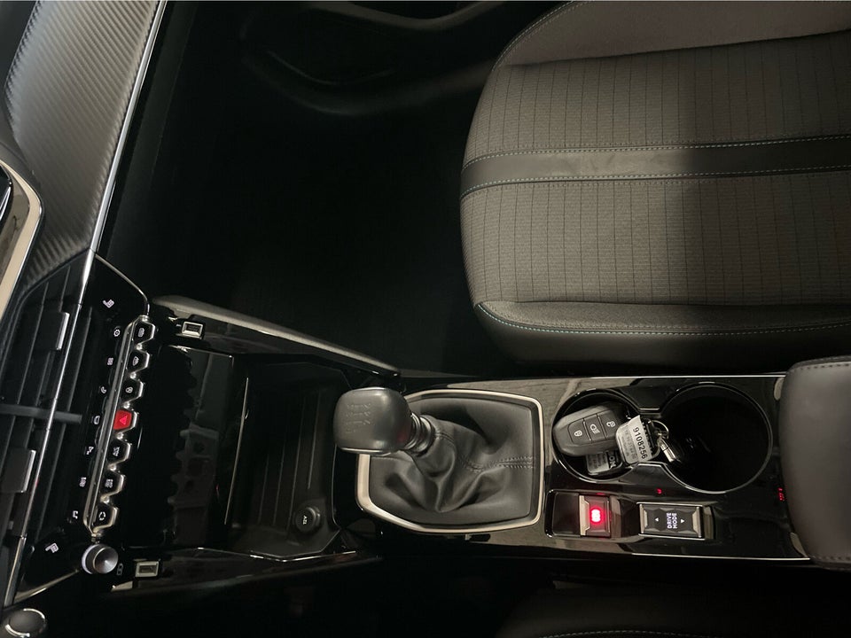 Peugeot 208 1,2 PureTech 100 Platin Sport 5d