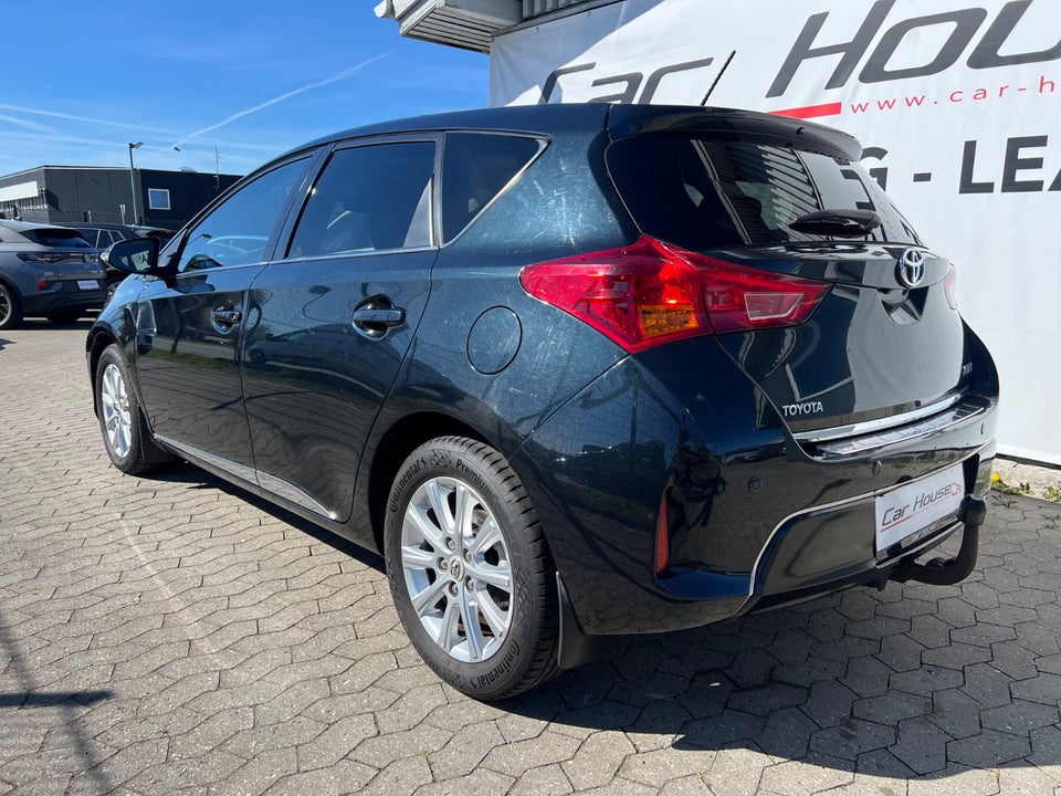 Toyota Auris 1,6 T2+ MDS 5d