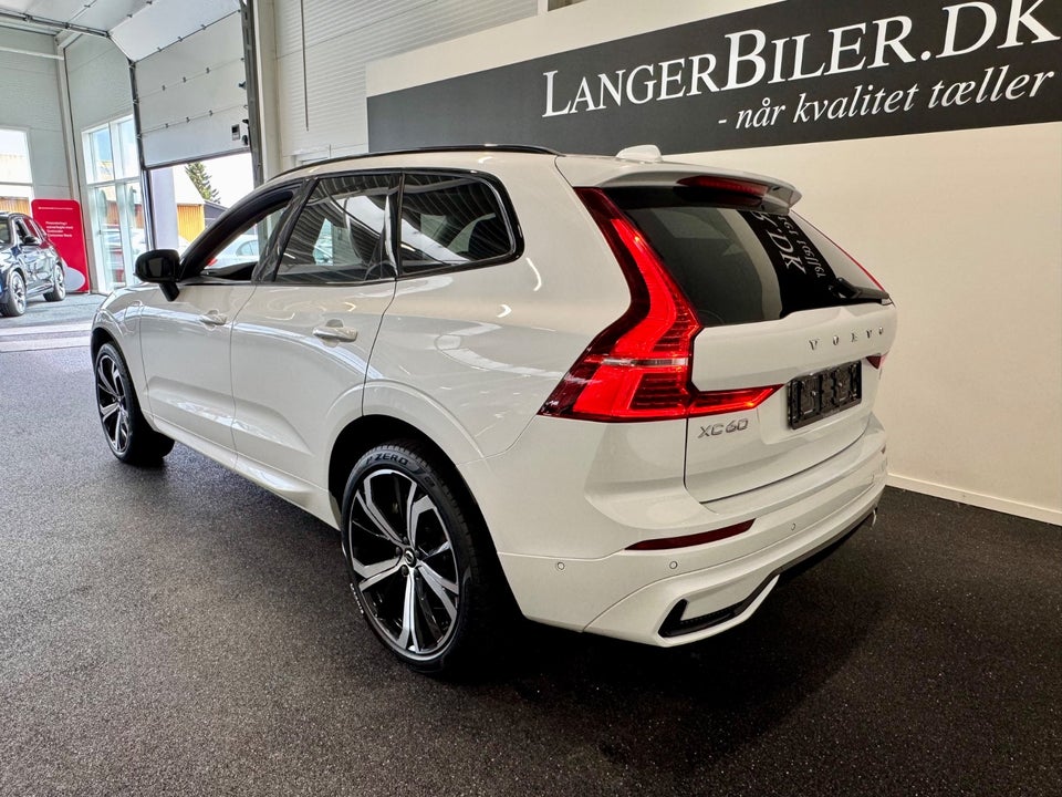 Volvo XC60 2,0 T8 ReCharge Plus Dark aut. AWD 5d