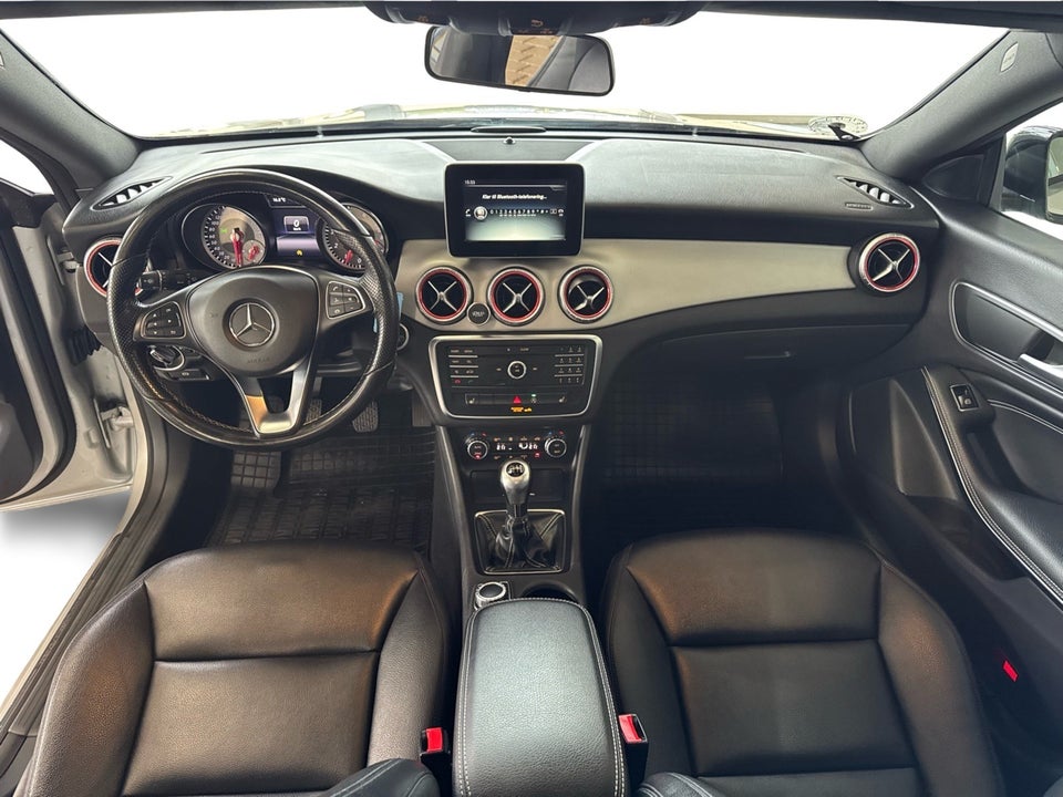 Mercedes CLA200 1,6 Shooting Brake 5d