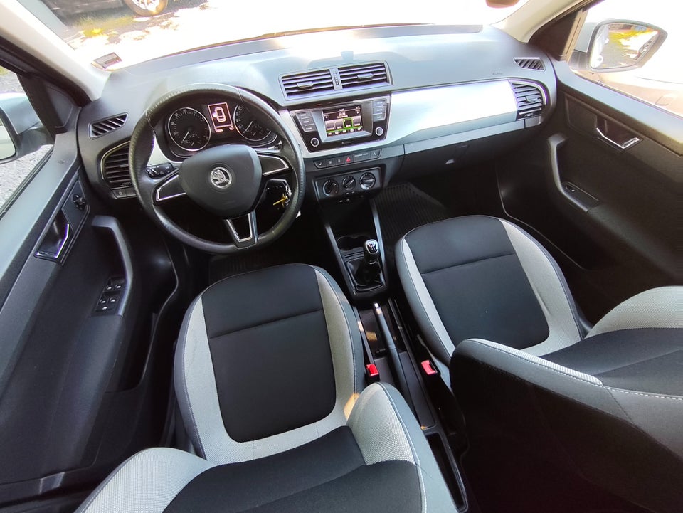 Skoda Fabia 1,2 TSi 90 Ambiente Combi 5d