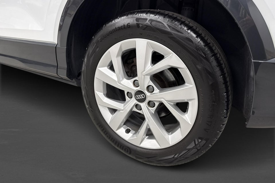 Audi Q2 35 TFSi Prestige S-tr. 5d