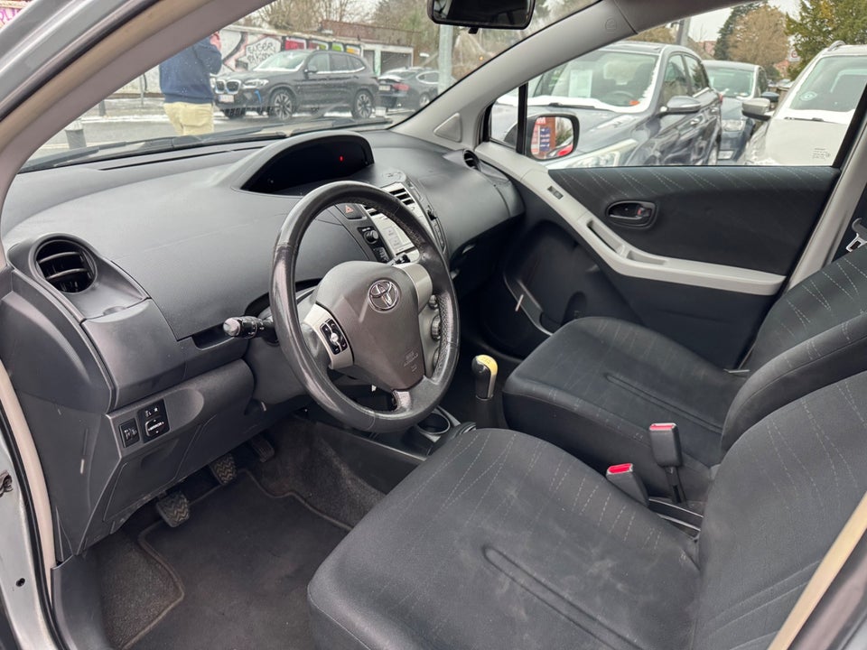 Toyota Yaris 1,0 Luna 5d