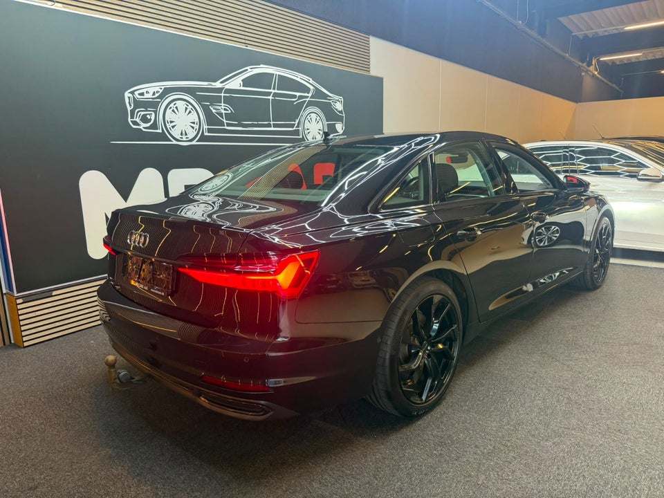 Audi A6 50 TFSi e Sport quattro S-tr. 4d