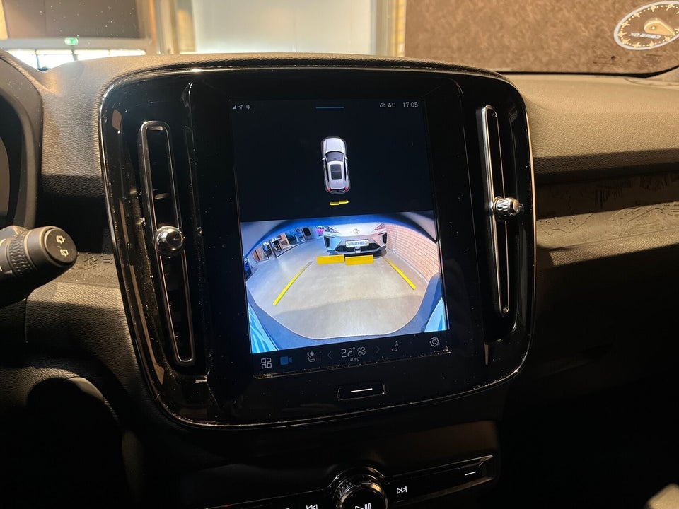 Volvo XC40 ReCharge Extended Range Plus 5d