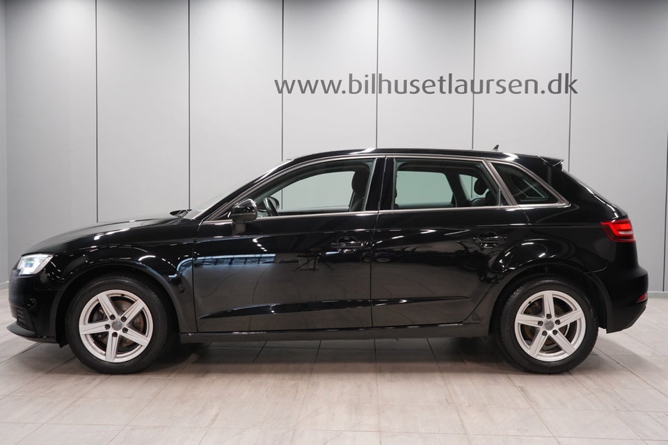 Audi A3 1,6 TDi 110 Sportback 5d