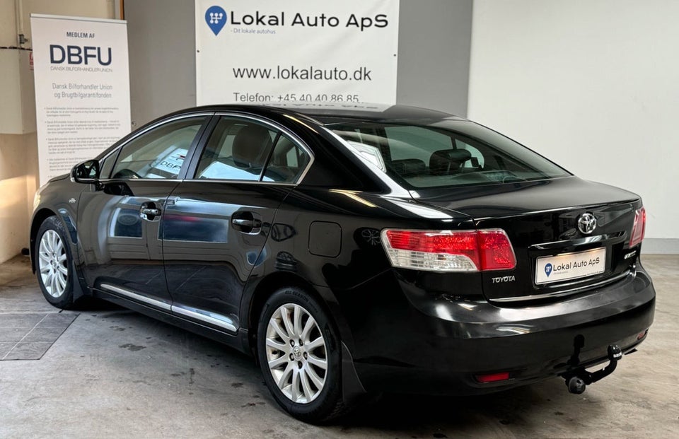 Toyota Avensis 2,2 D-CAT 150 T4 aut. 4d