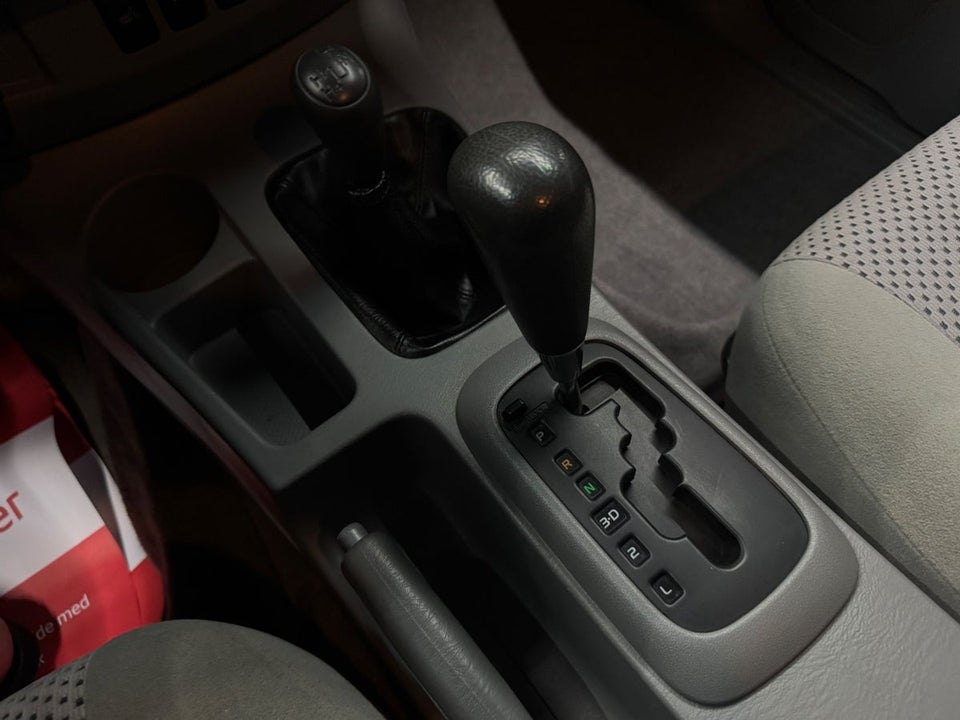 Toyota HiLux 3,0 D-4D Db.Kab 4x4 SR5 4d