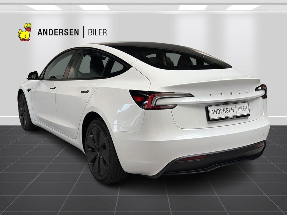 Tesla Model 3 Long Range RWD 4d