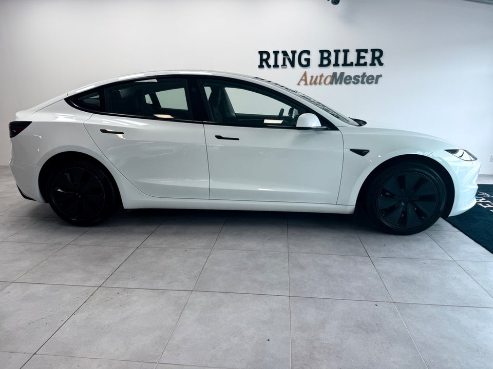 Tesla Model 3 Long Range AWD 4d