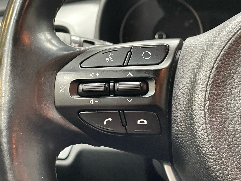 Kia Stonic 1,0 T-GDi Attraction+ 5d