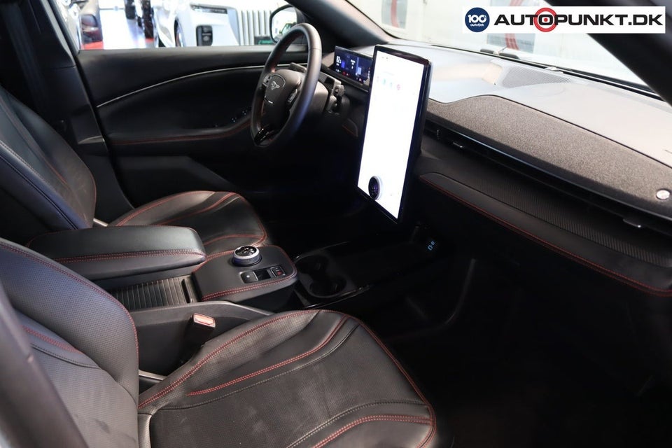 Ford Mustang Mach-E 75 Standard Range AWD 5d