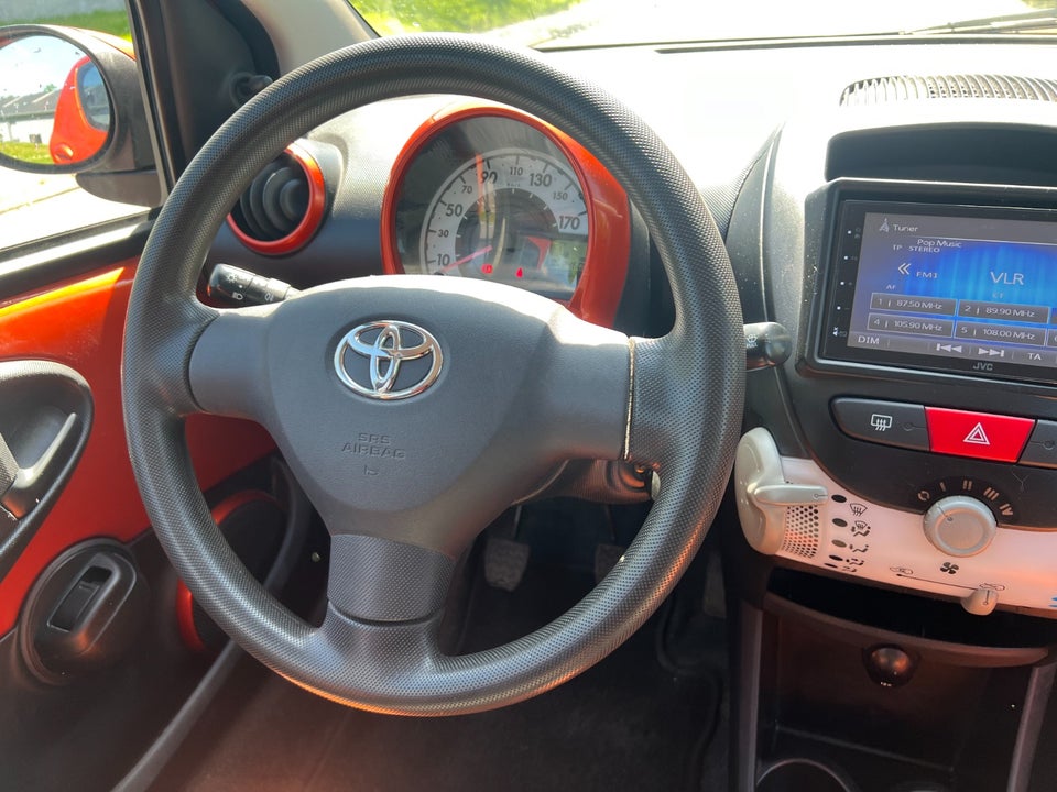 Toyota Aygo 1,0 VVT-i T2 Air Spice Edition 5d
