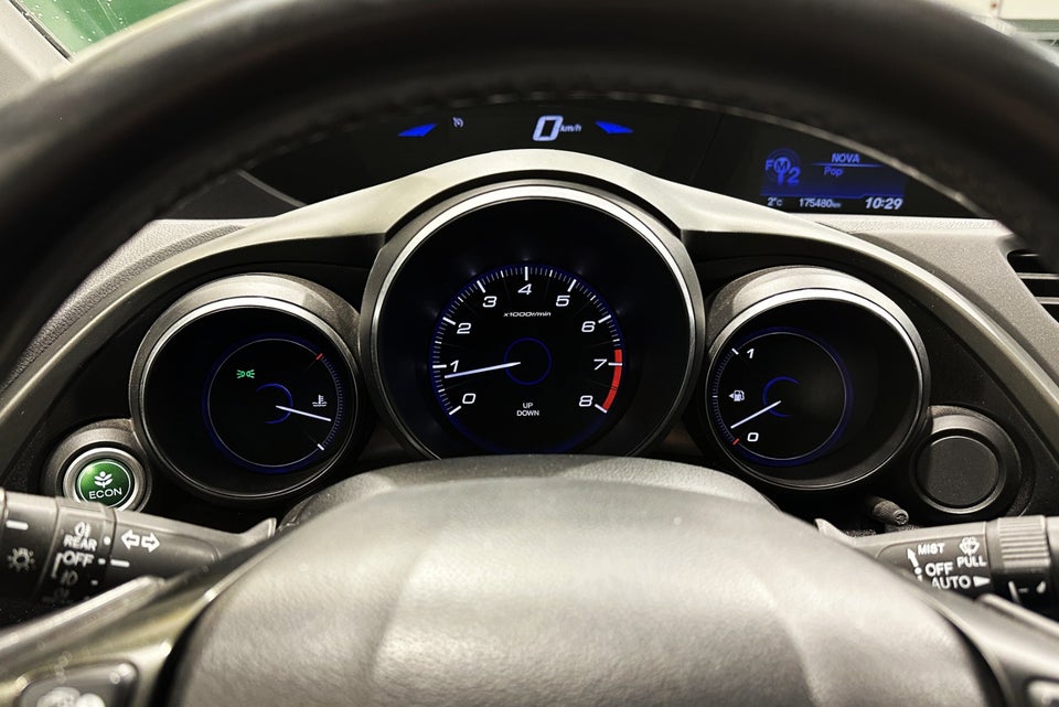 Honda Civic 1,8 i-VTEC Sport 5d