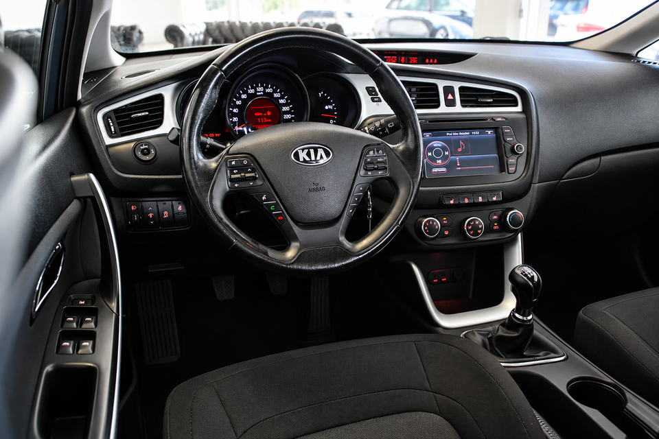 Kia Ceed 1,6 GDi Active SW 5d