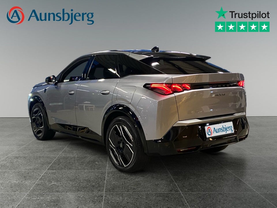 Peugeot e-3008 77 GT Pack 5d