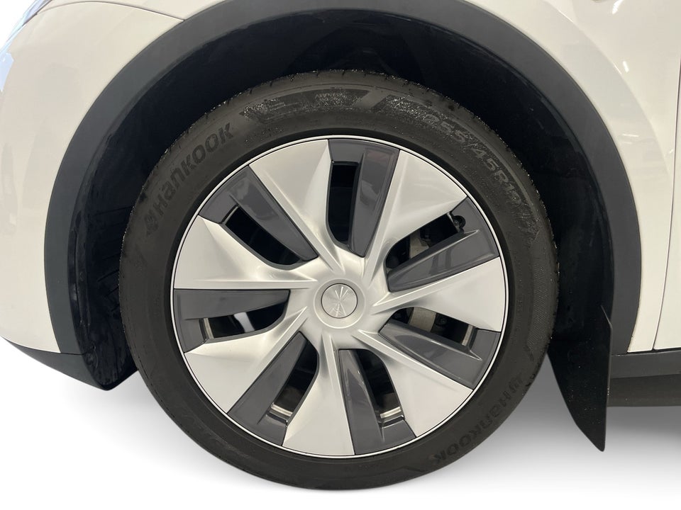 Tesla Model Y Long Range AWD 5d