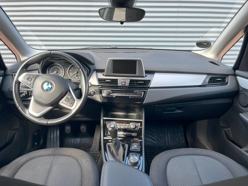 BMW 218i 1,5 Active Tourer Advantage 5d