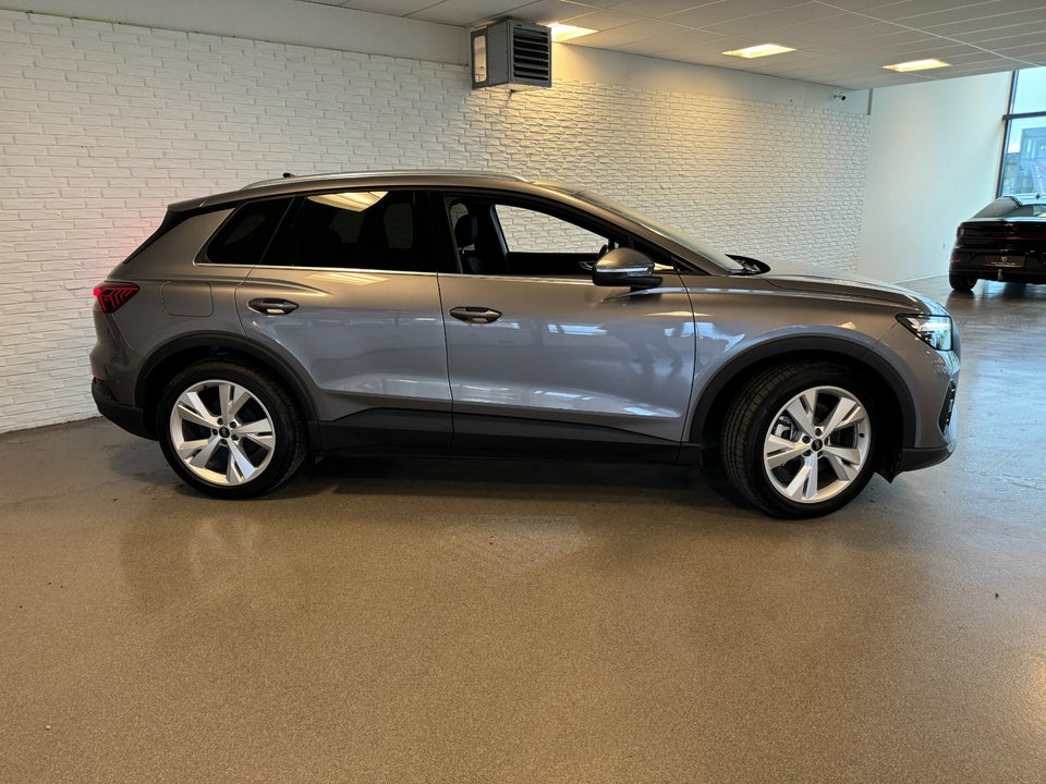 Audi Q4 e-tron 40  5d