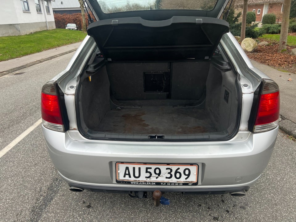 Opel Vectra 2,8 Turbo Sport 5d