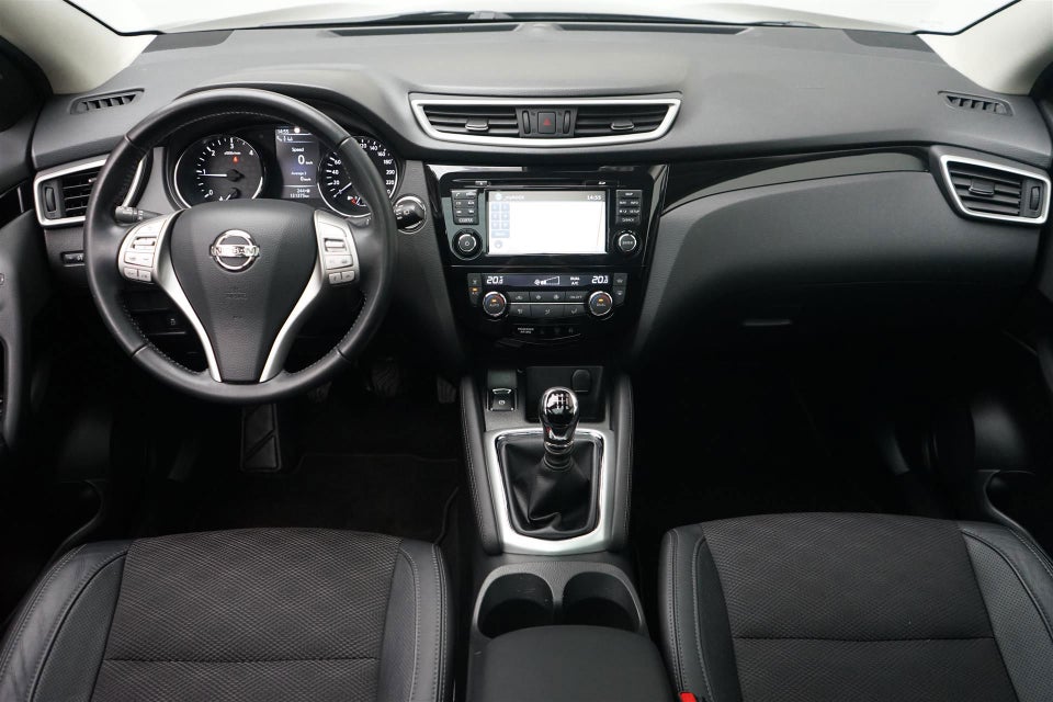 Nissan Qashqai 1,6 dCi 130 Tekna 5d