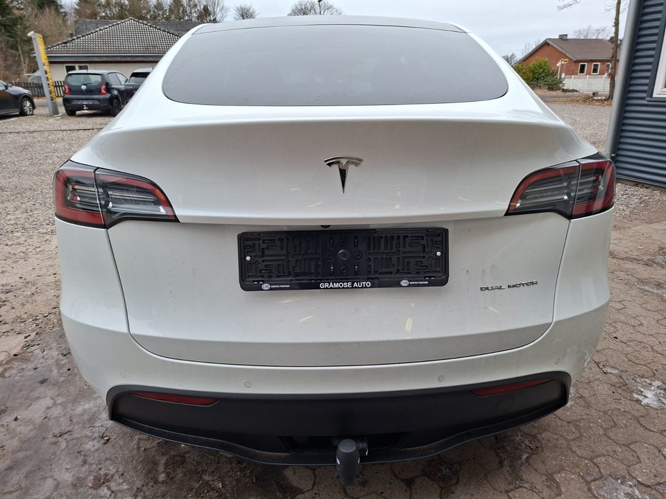 Tesla Model Y Long Range AWD 5d