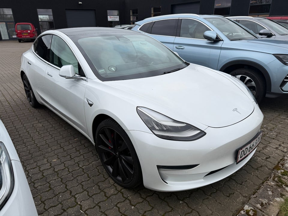 Tesla Model 3 Performance AWD 4d